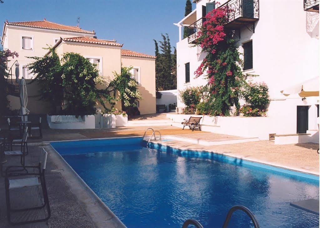 Spetses Retreat Accommodation מראה חיצוני תמונה