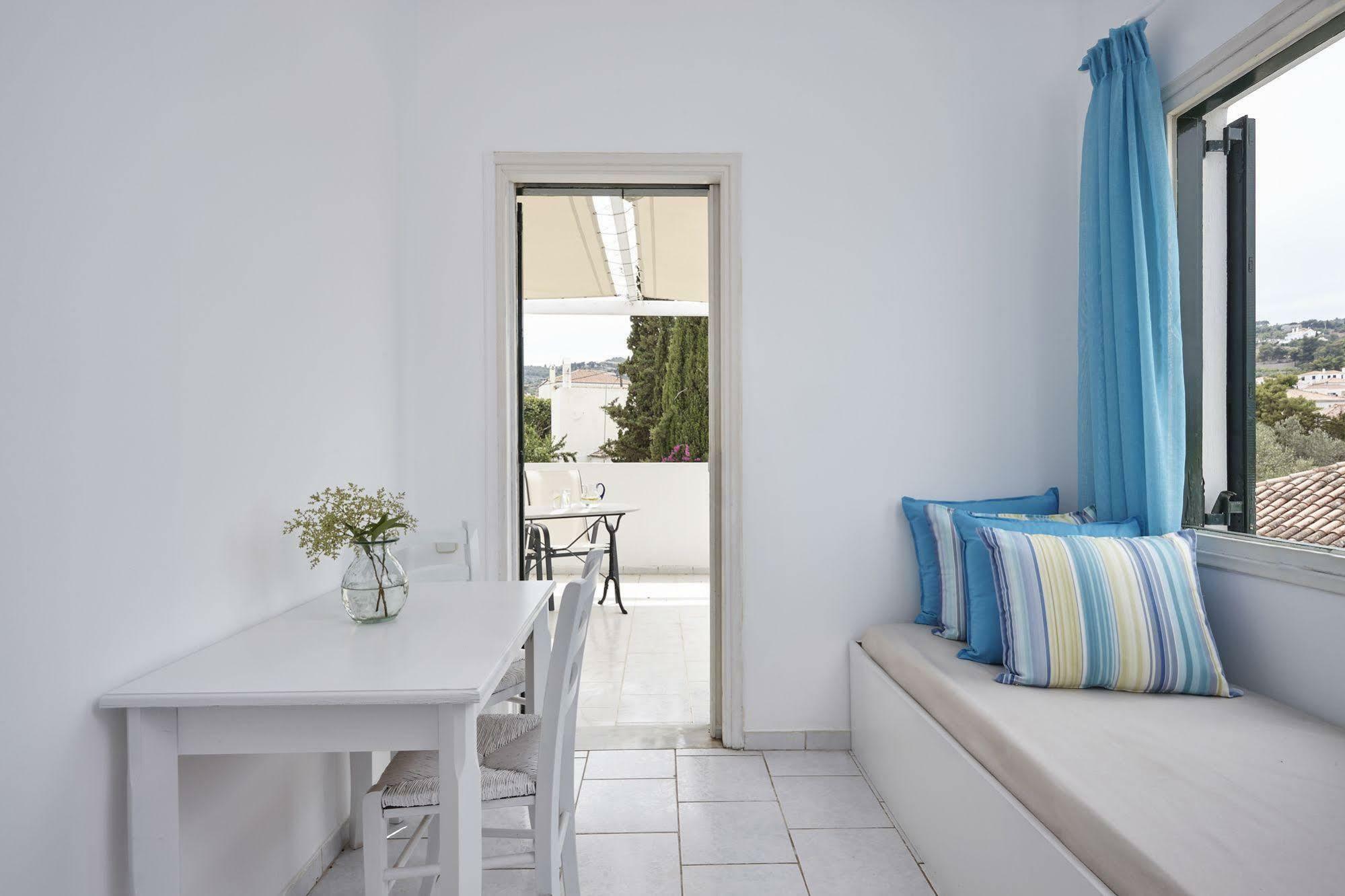 Spetses Retreat Accommodation מראה חיצוני תמונה